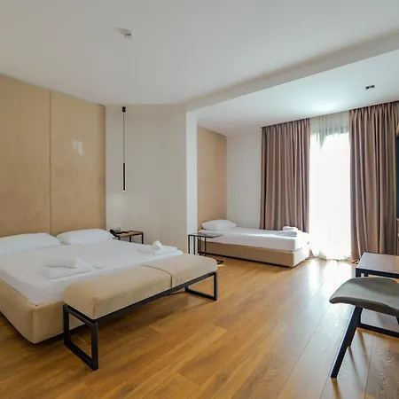 Hotel Central 4*
