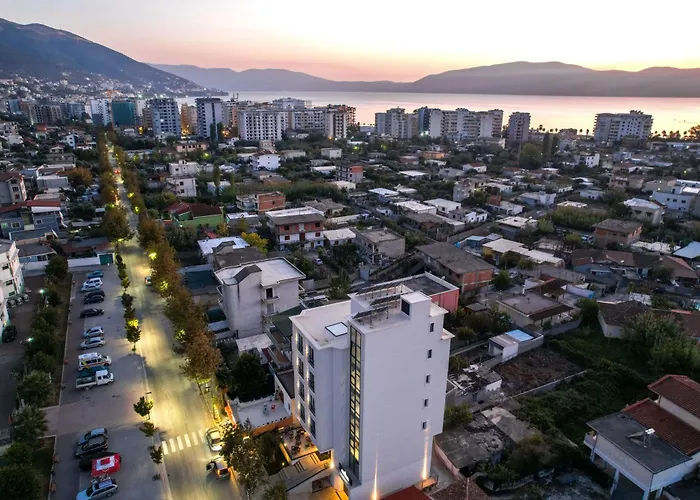 Hotel Central מלון